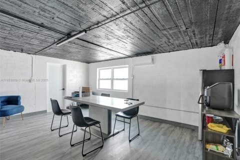 Commercial property in Fort Lauderdale, Florida № 1858591 - photo 27