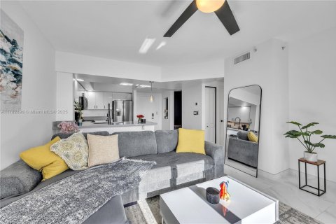 Condo in Fort Lauderdale, Florida, 1 bedroom  № 1699094 - photo 29