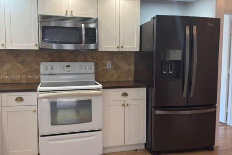 Villa ou maison à vendre à Homestead, Floride: 2 chambres, 98.2 m2 № 2011895 - photo 6