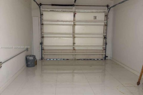 Villa ou maison à vendre à Homestead, Floride: 2 chambres, 98.2 m2 № 2011895 - photo 14