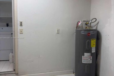 Villa ou maison à vendre à Homestead, Floride: 2 chambres, 98.2 m2 № 2011895 - photo 15