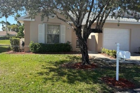 Villa ou maison à vendre à Homestead, Floride: 2 chambres, 98.2 m2 № 2011895 - photo 2