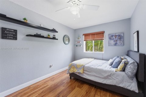 Купить виллу или дом в Хомстед, Флорида 5 спален, 199.37м2, № 2052683 - фото 16