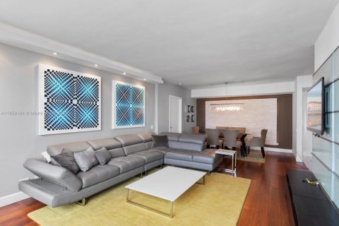 Copropriété à vendre à Miami, Floride: 3 chambres, 159.7 m2 № 1979940 - photo 5