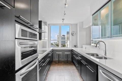 Copropriété à vendre à Miami, Floride: 3 chambres, 159.7 m2 № 1979940 - photo 6