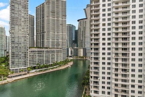 Copropriété à vendre à Miami, Floride: 3 chambres, 159.7 m2 № 1979940 - photo 3