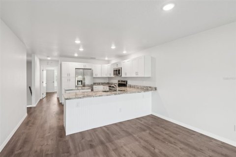 Adosado en alquiler en Hudson, Florida, 3 dormitorios, 160.54 m2 № 1912421 - foto 14