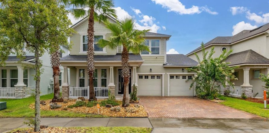 House in Orlando, Florida 3 bedrooms, 226.4 sq.m. № 1770213