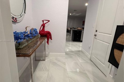 Снять в аренду таунхаус в Хомстед, Флорида 3 спальни, № 1992624 - фото 5