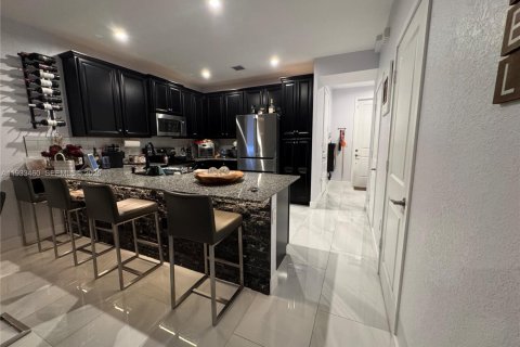 Снять в аренду таунхаус в Хомстед, Флорида 3 спальни, № 1992624 - фото 3