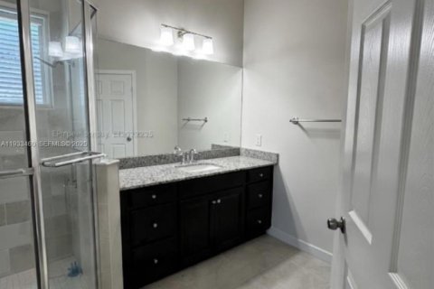 Снять в аренду таунхаус в Хомстед, Флорида 3 спальни, № 1992624 - фото 14