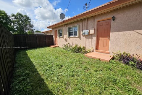 Casa en alquiler en Fort Lauderdale, Florida, 1 dormitorio, 65.03 m2 № 1926863 - foto 7