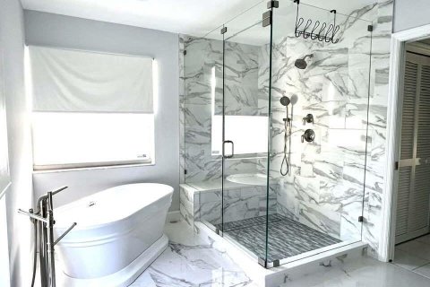 House in Wellington, Florida 8 bedrooms, 337.79 sq.m. № 2187301 - photo 30