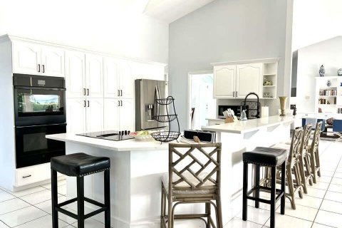 House in Wellington, Florida 8 bedrooms, 337.79 sq.m. № 2187301 - photo 29