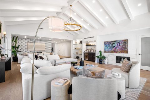 Condominio en venta en Miami Beach, Florida, 3 dormitorios, 254.92 m2 № 2035800 - foto 5