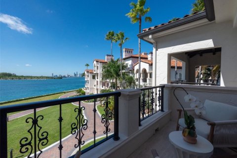 Condominio en venta en Miami Beach, Florida, 3 dormitorios, 254.92 m2 № 2035800 - foto 25