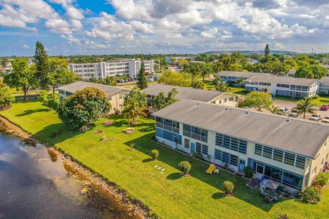 Condo in Deerfield Beach, Florida, 1 bedroom № 2392925