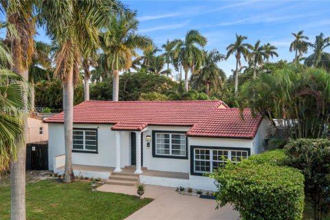 Villa ou maison à louer à Hollywood, Floride: 4 chambres, 162.21 m2 № 2072083 - photo 9