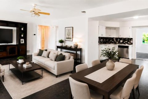 Casa en venta en Orlando, Florida, 5 dormitorios, 139.63 m2 № 2150130 - foto 9