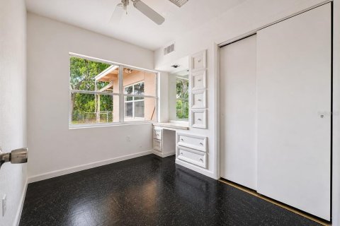 Casa en venta en Orlando, Florida, 5 dormitorios, 139.63 m2 № 2150130 - foto 18