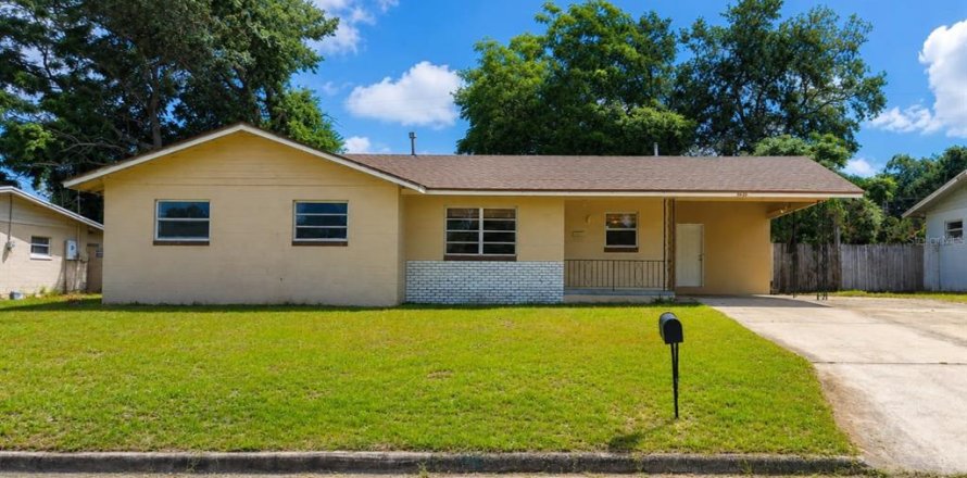 Casa en Orlando, Florida 5 dormitorios, 139.63 m2 № 2150130