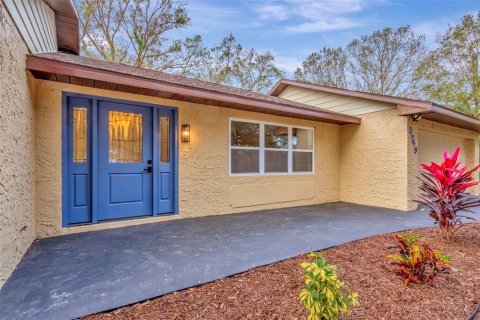 House in Zephyrhills, Florida 3 bedrooms, 144 sq.m. № 1776853 - photo 3