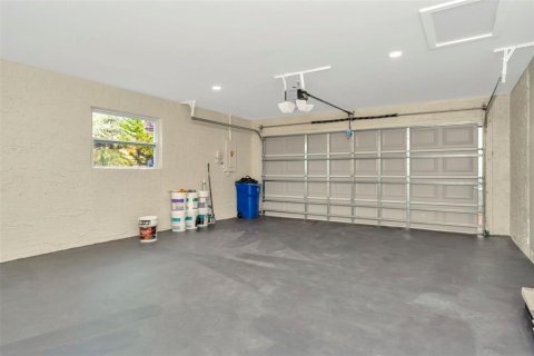 House in Zephyrhills, Florida 3 bedrooms, 144 sq.m. № 1776853 - photo 27