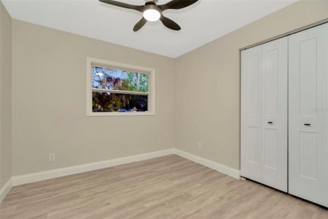 House in Zephyrhills, Florida 3 bedrooms, 144 sq.m. № 1776853 - photo 23
