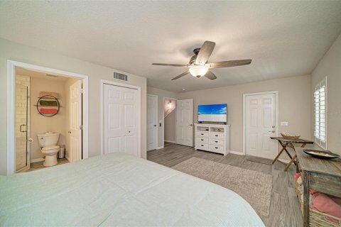 Townhouse in Palmetto, Florida 4 bedrooms, 241.92 sq.m. № 2197034 - photo 4