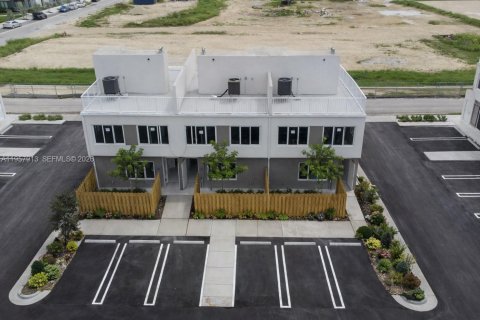 Купить таунхаус в Хомстед, Флорида 4 спальни, 131.74м2, № 2017634 - фото 8