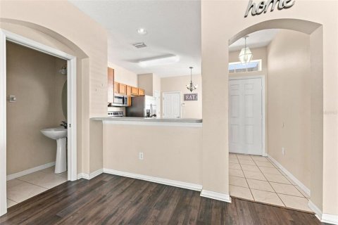 Adosado en venta en Tampa, Florida, 2 dormitorios, 118.17 m2 № 2222373 - foto 6