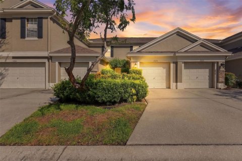 Townhouse in Tampa, Florida 2 bedrooms, 118.17 sq.m. № 2222373