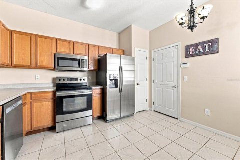 Adosado en venta en Tampa, Florida, 2 dormitorios, 118.17 m2 № 2222373 - foto 7