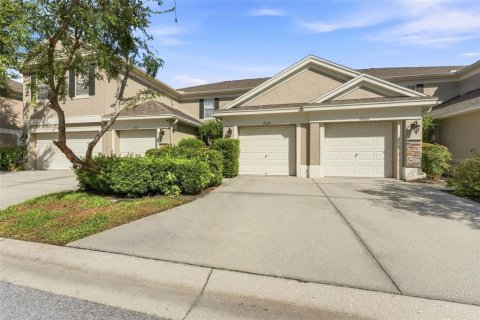 Adosado en venta en Tampa, Florida, 2 dormitorios, 118.17 m2 № 2222373 - foto 2