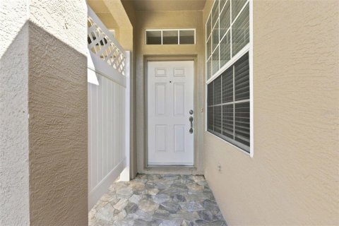Adosado en venta en Tampa, Florida, 2 dormitorios, 118.17 m2 № 2222373 - foto 5