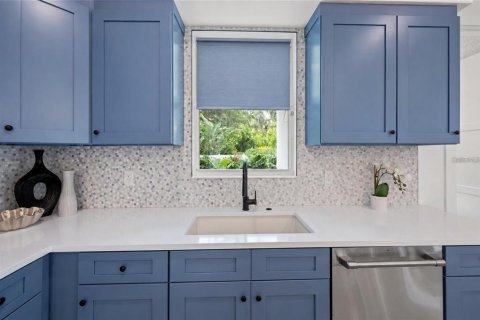 Villa ou maison à vendre à Sarasota, Floride: 5 chambres, 281.68 m2 № 2432629 - photo 19