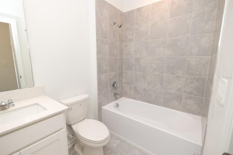 House in Davenport, Florida 3 bedrooms, 136.57 sq.m. № 2156564 - photo 11