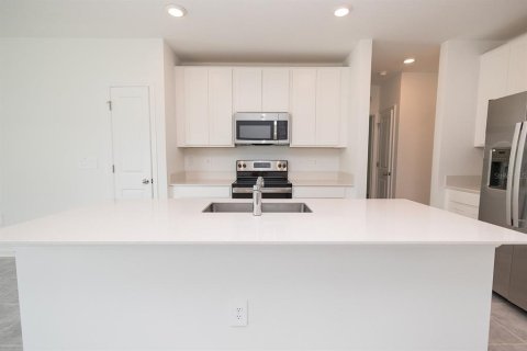 House in Davenport, Florida 3 bedrooms, 136.57 sq.m. № 2156564 - photo 5