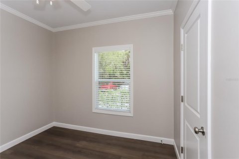 House in Saint Petersburg, Florida 3 bedrooms, 114.46 sq.m. № 1876975 - photo 9
