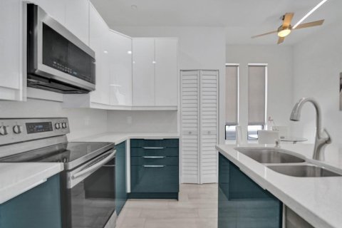 Touwnhouse à vendre à Fort Lauderdale, Floride: 3 chambres, 163.69 m2 № 2262738 - photo 9