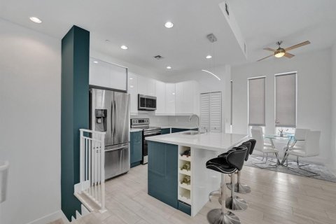 Touwnhouse à vendre à Fort Lauderdale, Floride: 3 chambres, 163.69 m2 № 2262738 - photo 4