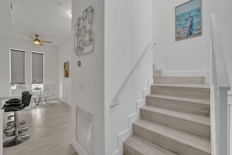 Touwnhouse à vendre à Fort Lauderdale, Floride: 3 chambres, 163.69 m2 № 2262738 - photo 12
