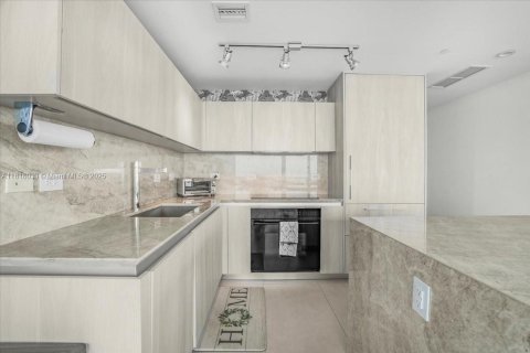 Copropriété à vendre à Miami, Floride: 3 chambres, 151.8 m2 № 1958308 - photo 17