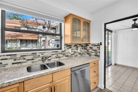 Condominio en venta en Hollywood, Florida, 2 dormitorios, 115.01 m2 № 2010647 - foto 9