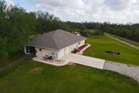 Casa en venta en Myakka City, Florida, 3 dormitorios, 176.7 m2 № 1736645 - foto 5