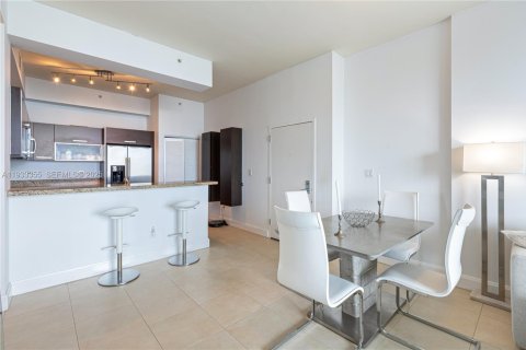 Condo in Miami, Florida, 2 bedrooms  № 2052764 - photo 15