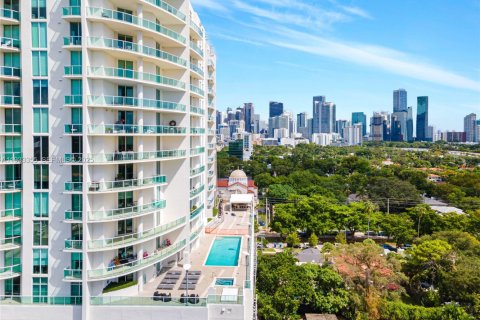 Condo in Miami, Florida, 2 bedrooms  № 2052764 - photo 26