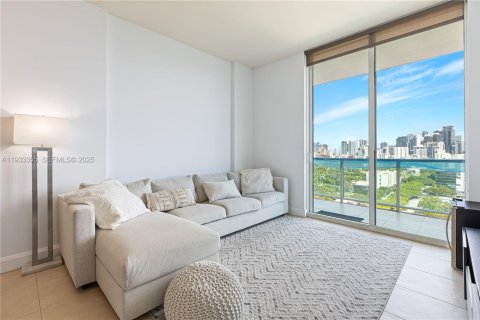 Condo in Miami, Florida, 2 bedrooms  № 2052764 - photo 20