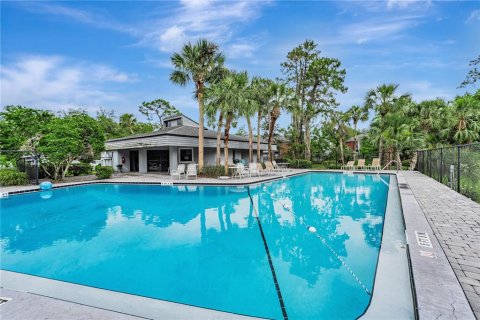 Townhouse in Altamonte Springs, Florida 3 bedrooms, 147.71 sq.m. № 2117361 - photo 17