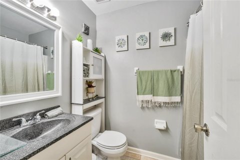 Townhouse in Altamonte Springs, Florida 3 bedrooms, 147.71 sq.m. № 2117361 - photo 14